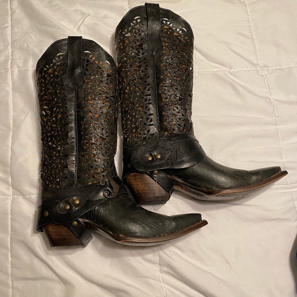 Tanner mark boots. Size 9. Never worn.